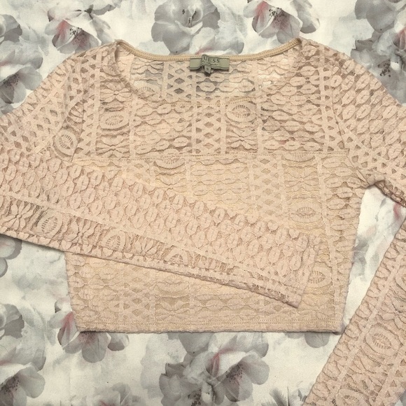 2/$30❗️Guess Lace Long Sleeves Crop Top - Picture 3 of 3